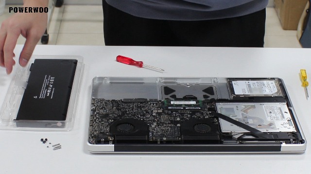 MacBookProバッテリー100％ POWERWOO A1286 Laptop Battery Compatible for MacBook Pro 15